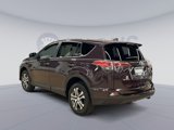 Used 2018 Toyota RAV4 LE image 4