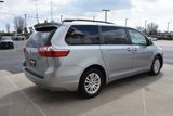 Used 2017 Toyota Sienna XLE Premium image 5