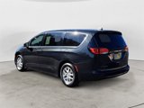 Used 2022 Chrysler Voyager LX image 5