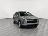 New 2025 Chevrolet Trax LS w/ LS Convenience Package image 2
