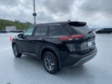 Used 2023 Nissan Rogue S image 6