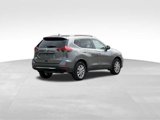 Used 2017 Nissan Rogue SV image 3