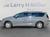 Certified 2022 Chrysler Pacifica Touring-L image 3