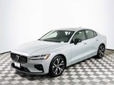 Certified 2025 Volvo S60 B5 Core image 3