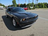 Used 2023 Dodge Challenger SXT image 2