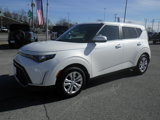 Used 2023 Kia Soul LX image 3