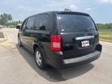 Used 2008 Chrysler Town & Country LX image 5