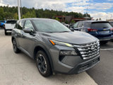 Used 2024 Nissan Rogue SV image 3