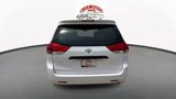 Used 2014 Toyota Sienna L image 4