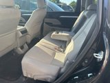 Used 2015 Toyota Highlander LE image 5