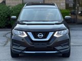 Used 2017 Nissan Rogue SV w/ SV Premium Package image 2