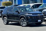 Used 2025 Chevrolet Equinox LT image 2