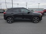 Used 2023 Chevrolet TrailBlazer LT w/ Convenience Package image 2