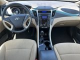 Used 2011 Hyundai Sonata GLS image 3