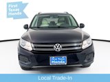 Used 2017 Volkswagen Tiguan S image 2