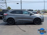 Certified 2023 Ford Edge SE w/ Black Appearance Package image 3