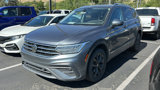 Used 2022 Volkswagen Tiguan SE image 3