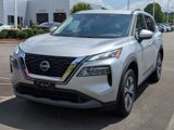 Used 2023 Nissan Rogue SV image 2