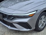 New 2025 Hyundai Elantra SE image 3