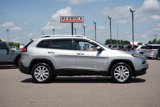 Used 2016 Jeep Cherokee Limited image 2