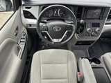 Used 2020 Toyota Sienna LE image 3