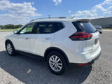 Used 2018 Nissan Rogue SV image 4