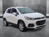 Used 2021 Chevrolet Trax LT w/ LT Convenience Package image 3