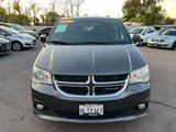 Used 2017 Dodge Grand Caravan SXT image 3