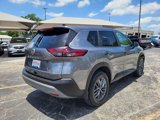 Used 2023 Nissan Rogue S image 4