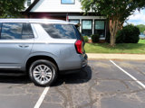 Used 2022 GMC Yukon SLT w/ SLT Premium Package image 4