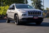 Used 2017 Jeep Cherokee Altitude image 2