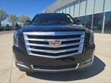 Used 2019 Cadillac Escalade Luxury image 2