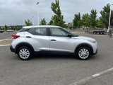 Used 2020 Nissan Kicks S image 2