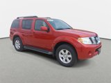 Used 2012 Nissan Pathfinder SV image 3