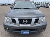 Used 2020 Nissan Frontier SV image 2
