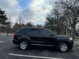 Used 2018 Ford Explorer XLT w/ Equipment Group 202A image 5