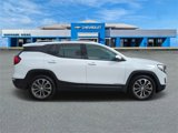 Used 2019 GMC Terrain SLT w/ Preferred Package image 3