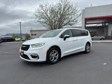 Used 2023 Chrysler Pacifica Limited image 5