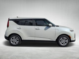 Used 2022 Kia Soul EX image 2