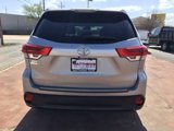 Used 2018 Toyota Highlander LE image 5