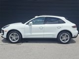 Certified 2022 Porsche Macan image 2