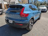Used 2023 Volvo XC40 B5 Plus image 4