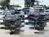 Used 2021 Nissan Rogue SV image 3