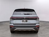 New 2025 Volkswagen Taos SE image 6