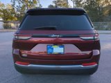 Used 2023 Jeep Grand Cherokee Laredo image 5