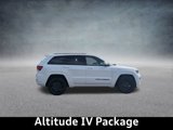 Used 2018 Jeep Grand Cherokee Altitude image 5