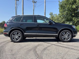 Used 2016 Volkswagen Touareg VR6 image 6