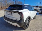 New 2025 Nissan Kicks SR image 4