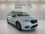 Used 2023 Chrysler Pacifica Limited image 4