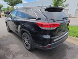 Used 2018 Toyota Highlander SE w/ Protection Package #3 image 3